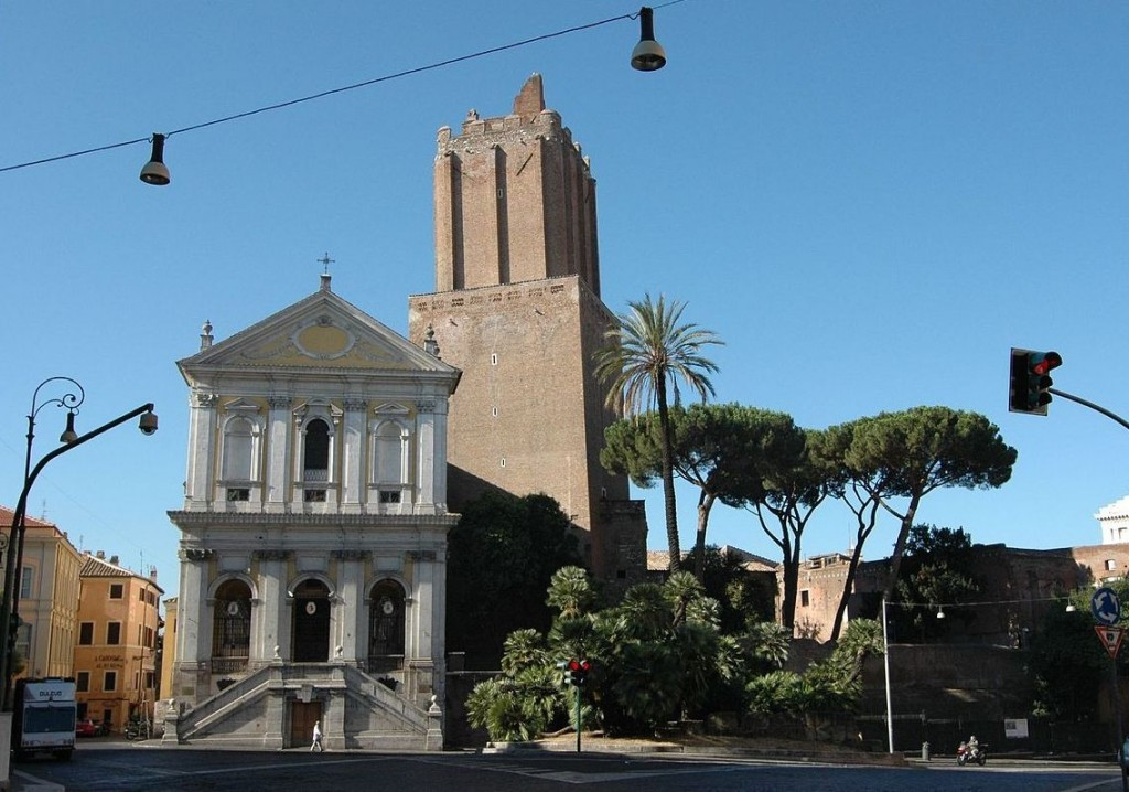 A római Torre Delle Millizie A város legrégebbi, ma ötven méter magas lakótornya XIII.