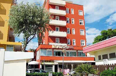 hajszárító, erkély Étkezés: büfé reggeli, főétkezés 2 menüsorral, HOTEL CARNABY*** / VISERBA DI RIMINI Strand: egy út választja el a strandtól Fekvése: Torre Pedrera di Szolgáltatásai: recepció, bár,