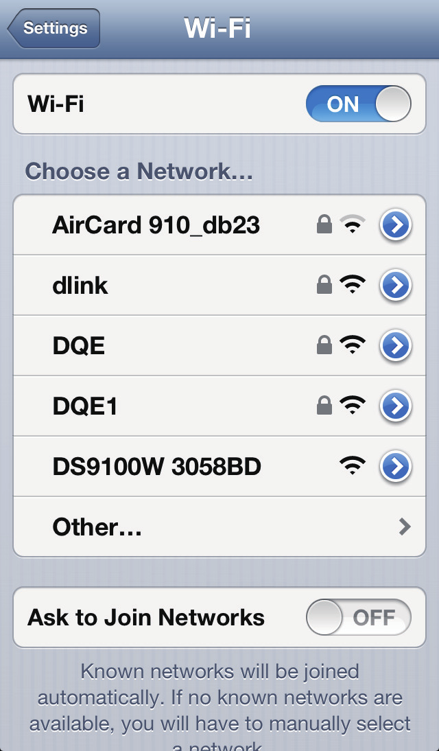 1 Válassza ki a Settings (Beállítások) > Wi-Fi opciót ipod touch/iphone/ipad készüléken.