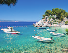nap Szabadprogram, pihenés a tengerparton, vagy fakultatív kirándulás az Adria királynôje -ként ismert Dubrovnikba, a dalmát tengerpart legszebb városába: Pile kapu, Mincena torony, Szt.
