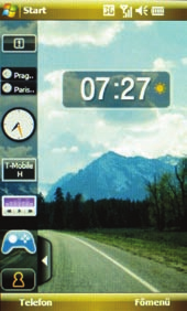 ez eginkább az eőbb emített samsung vátozathoz hasonítható. A készüék több today képernyőt kíná, ezek közt az X pane gomb megnyomásáva tudunk váogatni.