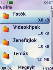 A teefonrész kétsávos (GSM 900/1800), WiFi- és 3G-támogatás nem szerepe a istán.