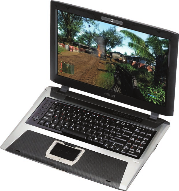 Az akár Inte Core 2 Quad Mobi processzorra is rendehető mode hozzánk T9500-as Inte Core 2 Duo processzorra (2,6 GHz), 4 GB DDR2- es rendszermemóriáva, két 320 GB-os merevemezze (7200 rpm) és a