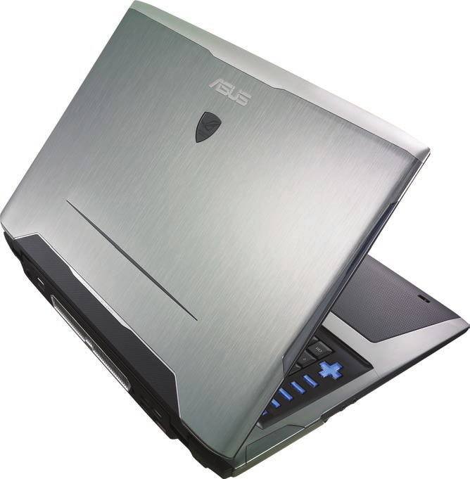 Ennek eredményeképpen a notebook köze 8300 pontot ért e a Futurmark 3DMark06 teszten ez egy mobi számítógéptő nem kis tejesítmény.