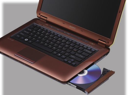 A Windows Vistában 3,6-os éményindexet produká az 1,2 GHz-es frekvencián üzemeő Core 2 Duo U9300-as processzor és a 4 GB-nyi DDR3-as memória akotta páros, adatainkat pedig egy 160 GB-os Toshiba