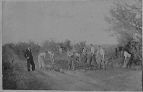 În anul 1937, cu începere din iunie, se vor continua lucrările. Este de remarcat că, la cererea înaintată de Dl. preşedinte al Cercului Cultural Astra Sanislău D-lui prefect Dr.