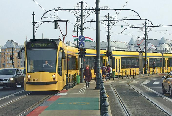 Gyors villamos közlekedésének segítése A fővárosban üzemeltett gyors villamos közlekedésének segítése érdekében a Fővárosi Önkormányzat