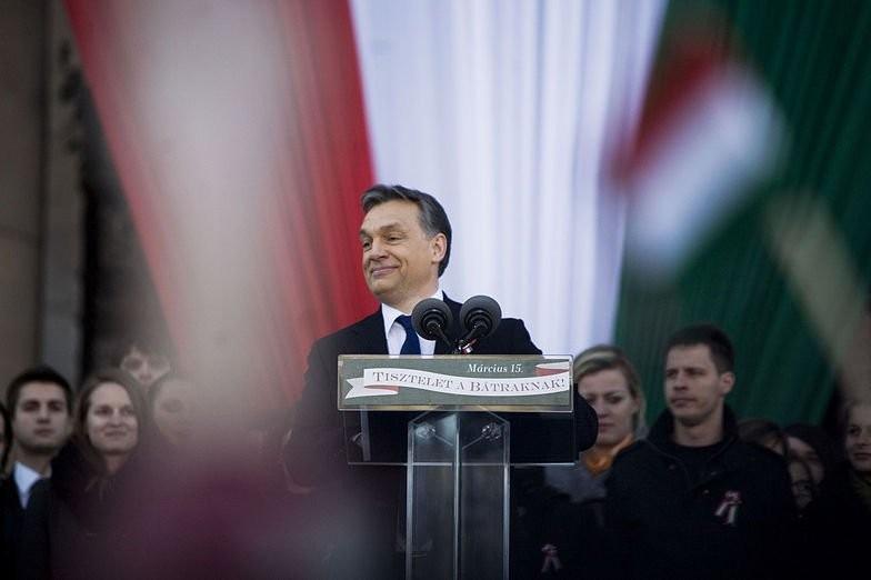 5.2.7. Nem leszünk gyarmat! Orbán Viktor ünnepi beszéde (2012. 03. 15.) 7. kép: Orbán Viktor Tisztelet a magyaroknak!