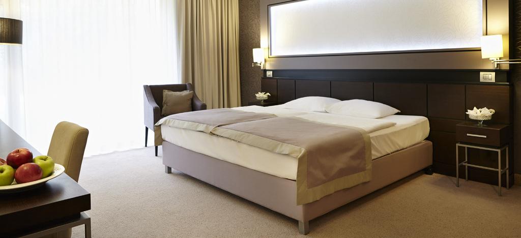 Szálláslehetőségek A szállodai szobák kényelmet biztosítanak és eleganciát sugároznak.