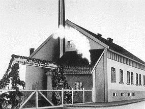 Kabay János 1896. december 27-én született a Szabolcs megyei Büdszentmihály (ma Tiszavasvári) községben. Szabadalmát 1931-ben nyújtotta be, Eljárás ópiumalkaloidák előállítására címmel.