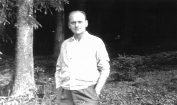 MAGYAR ZENESZERZÕK 39.