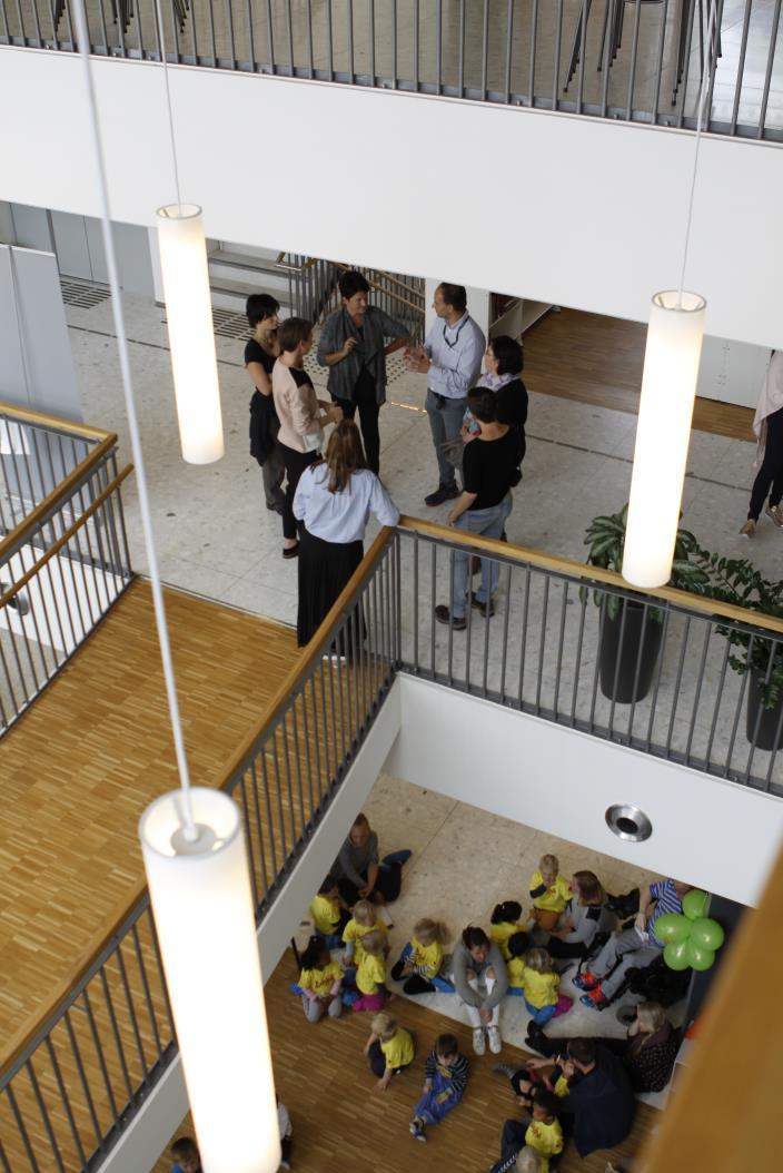 forrás: internet Közösségi tér mindenkinek (Afjord) jó gyakorlata generációk kapcsolódását segítő programok: Csecsemőkorúak és