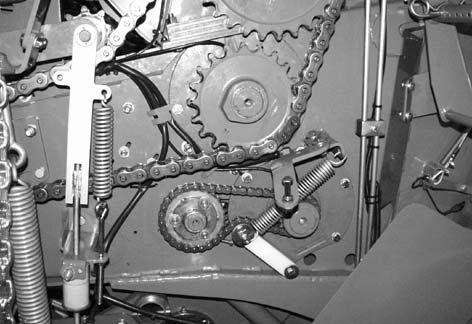 I Láncfeszesség ellenőrzése Feszített rugóhossz a= ca. 495 mm (V50) a= ca.