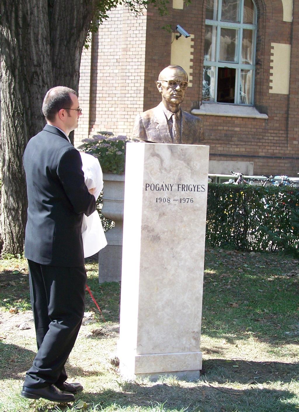2008. OKTÓBER HÍREK - TÁJÉKOZTATÓK MEGEMLÉKEZÉSEK DR.