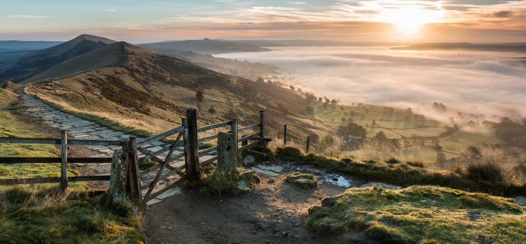 transzferrel a Peak Districten keresztül a Cat and Fiddle úton egyórás utazással érjük el szálláshelyünket,