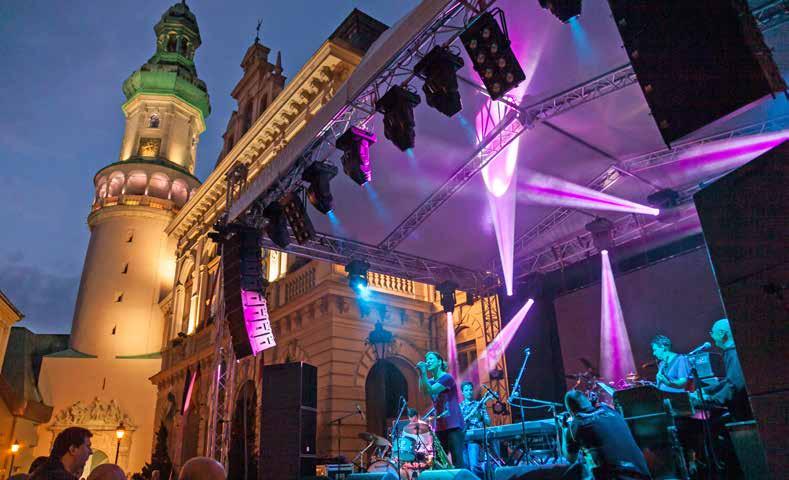 AJÁNLÓ Sopron Magyarország egyik legszebb ékszervárosa műemlékekben gazdag belvárosa, régmúltat idéző utcái, a Fertő tó, a szubalpin klíma, hegyvidéki környezet minden adott egy