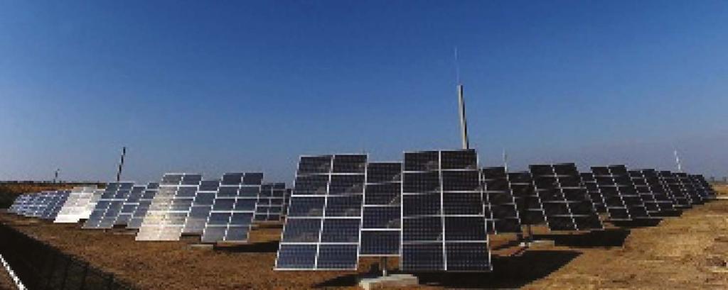 11. Az energiatakarékos építkezésekkel kapcsolatos társadalmi kérdések 11.10. ábra. Az újszilvási napelempark Forrás: http://www.ujszilvas.