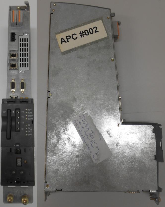 RS232, TCP/IP csatlakozók formájában.