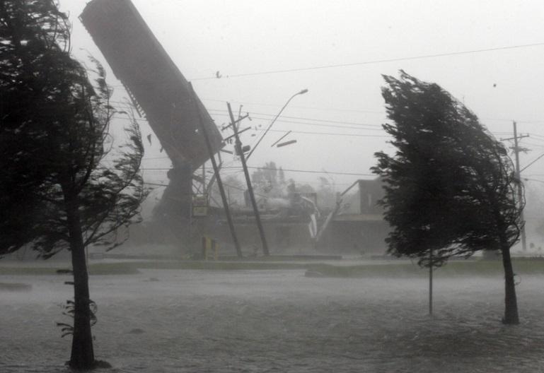 Követelmények (2/7) Meteorológiai jellemzők Szélsőséges