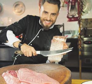 Muşchiuleț de porc cu gutuie și muștar Dijon Sertés szűzpecsenye birsalmával és dijoni mustárral Muşchiuleţ de porc Sertés
