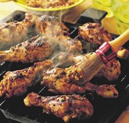 Pui picant, cu lămâie, la grătar Grillezett pikáns citromos csirke Ingrediente (4 Porţii): 8 pulpe inferioare de pui (cca 670 g) Marinată pentru