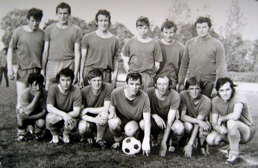 S futbalom sa zoznamoval v Pohronskom Ruskove, v tamojšom školskom družstve bol jeho prvým trénerom Pavol Šujdák. Mal vzrušujúcu mladosť plnú zvratov.