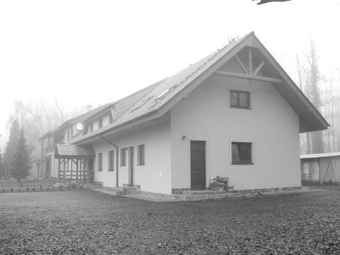 8 Zselízi Hírmondó 2010. február N y í l t l e v é l Örülök, hogy a sors lehetővé tette, hogy konkrét eseten tudjam szemléltetni az önkormányzatunk működését érintő, régóta tartó visszásságot.