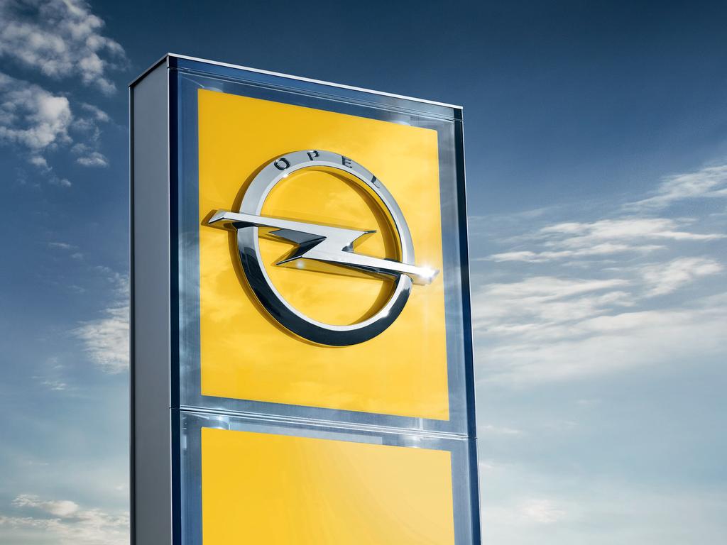 OPEL szerviz. Az Opelnél a minőség többet jelent, mint kiválóan tervezett autókat. Átfogó szervizprogramunk révén a kiváló minőséget autójuk megvásárlását követően is garantáljuk vásárlóink részére.