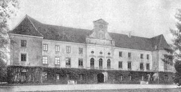 1579-ben néhai Széchy Tamás fia, István birtokaira, Felsőlendva várára, Dobra, letenye, Muraszombat és Szécsisziget kastélyokra Salm Miklós leánya, Magdolna és férje, lobkovitz Pop- 80.