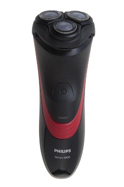 7 mm-es, precíziós trimmer. Kis borotvafej (18 mm). Tároló- és töltőállvány jelzőlámpával.
