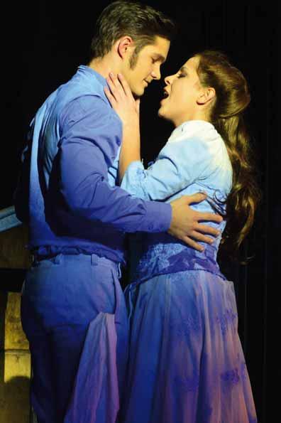 PESTI BROADWAY BÉRLET Előadások: vasárnap 19.00 A chicagói hercegnő 2017. december 10. Rebecca 2018. január 7. A Notre-Dame-i toronyőr 2018. március 18. A farmerkirály 2018. május 27.