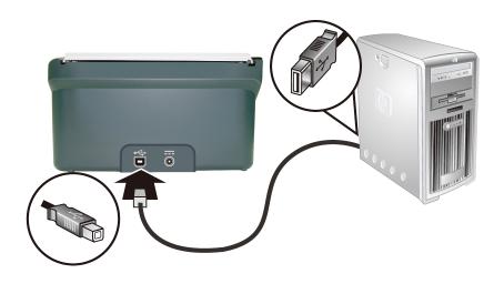 Az USB-kábel csatlakoztatása VIGYÁZAT: Mielőtt a lapolvasót az USB-kábellel a számítógéphez csatlakoztatná, telepítse a HP lapolvasószoftvert. Lásd: A szoftver telepítése, 2. oldal.