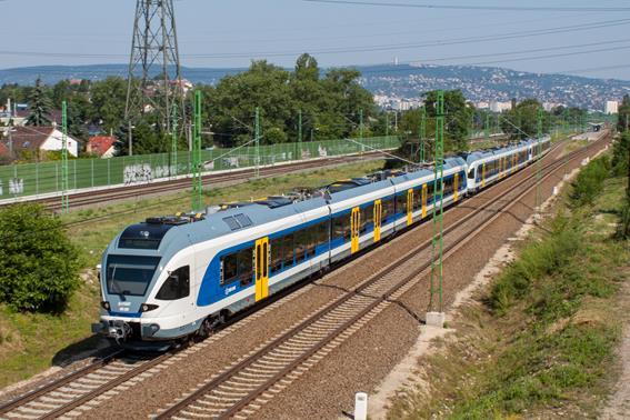 járműflotta 123 Stadler