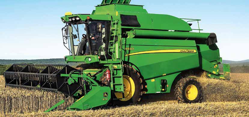 JOHN DEERE W-SOROZATÚ KOMPAKT KOMBÁJNOK A John Deere W sorozata kibővült a kisebb méretű gazdaságoknak szánt új W330 és W440 modellekkel.