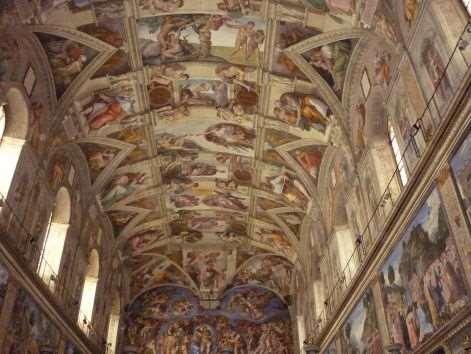 Vatikán: Szent Péter Bazilika A világ legkisebb területű (0,44 km²) és népességű(kb.