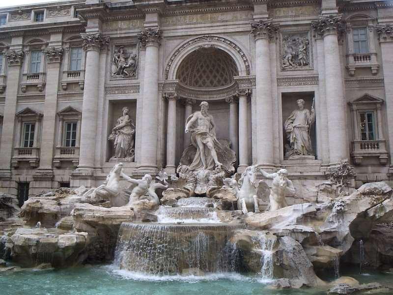 Olaszország: Róma Trevi-kút Neptunt