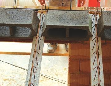 Béléstestek elhelyezése A beton béléstestek kézi erővel elhelyezhetők. A béléstesteket a fal mellett kezdve, a gerendák hossztengelyére merőleges sorban haladva kell elhelyezni.