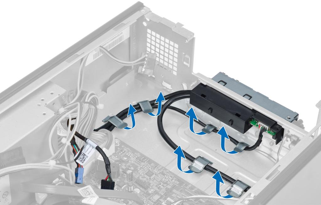 Távolítsa el a csavart, amely az I/O panelt az előlapra