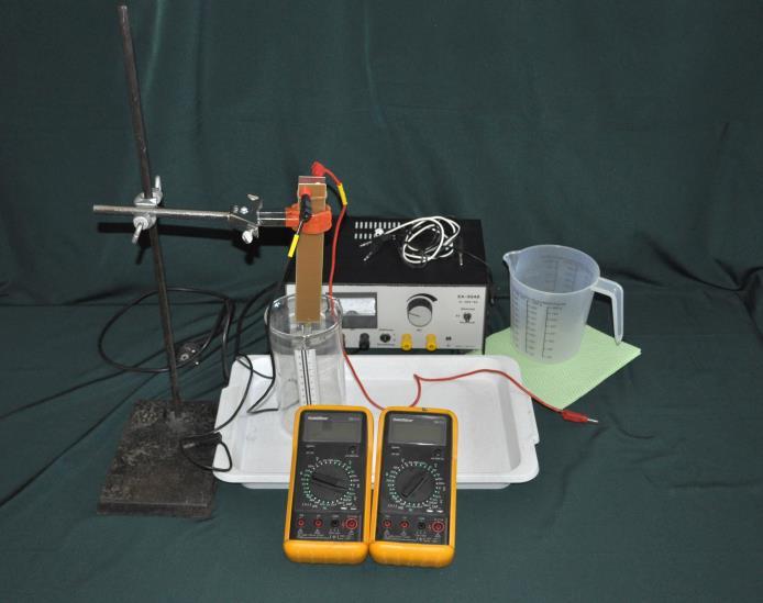 Elektrolit elektromos ellenállásának vizsgálata Szükséges eszközök: tápegység váltakozó