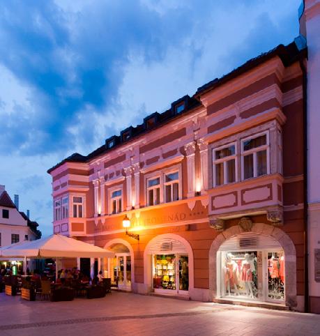 A média számára ajánlott hotel BAROKK HOTEL PROMENÁD**** Győr történelmi belvárosában kis ékszerdobozként,