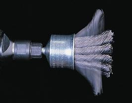 1 Fonott végkefék Ø mm-es csappal ( b/csomagolás) Fazékkefék, hullámos róttal (1