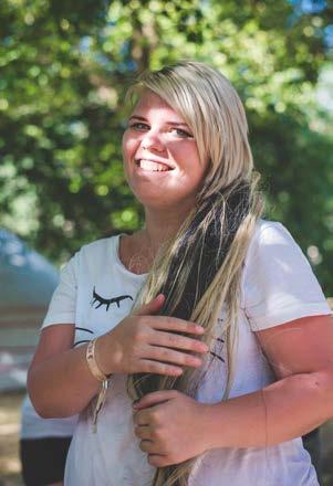 néptánc meg tűzfújás, építőtábor és megannyi fellépés. 2013-ig csak az építőtáborban segítettem, továbbra is íjásztattam, barantáztam, felléptem néptánccal, segítettem ott, ahol kellett.