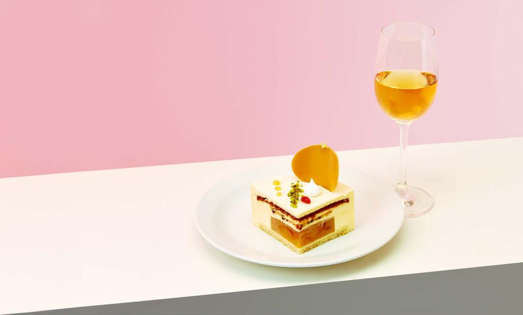 ÉMILE TORTA ÉS TOKAJI SZAMORODNI... 0,1 L.