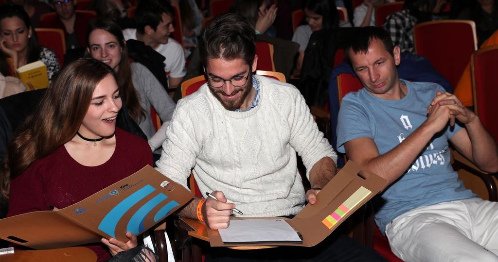 A világbajnokság önkéntesei egy kiemelt diplomáciai eseményen vesznek majd részt aktívan, ez kiváltság és egyben felelősség is, ahol az elfogadás az egyik fő vezérelv.