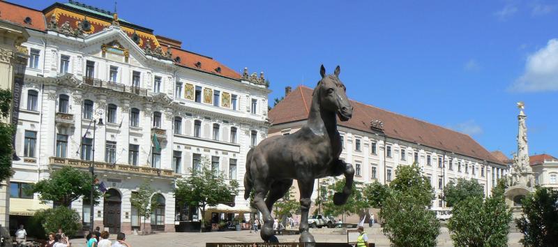 [12] [11] Rövid ismertető [13] Tettye