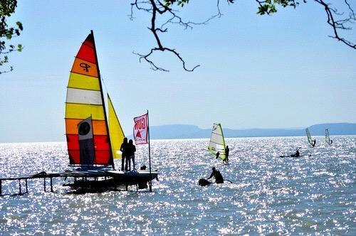 WASSERSTART SPORTKÖR, BALATONFÖLDVÁR Szörfözz velünk!