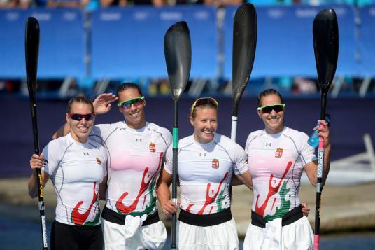 Hosszú Katinka HÁROMSZOROS olimpiai bajnok lett, s ezen kívül még egy