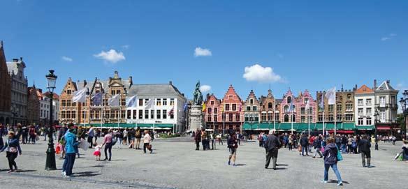 Sopronból Ausztria felé a nemzetközi menetjegyeknél kedvezőbb, osztrák belföldi díjszabás szerint kaphatók vasúti menetjegyek és a bérletek.
