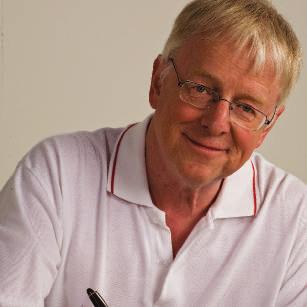 zsűri / jury robert sund Svédország / Sweden Robert Sund énekel, játszik, zenét szerez és vezényel. Sokoldalú tehetsége révén előkelő helyet foglal el mind a svéd mind a nemzetközi kóruséletben.