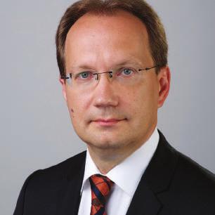 KöszöNTő / GreeTINGs dr. HOppál péter karnagy, kultúráért felelős államtitkár conductor, Secretary of State for Culture 4 Tisztelt Versenyző Kórusok! Kedves Zeneszerető Közönség!